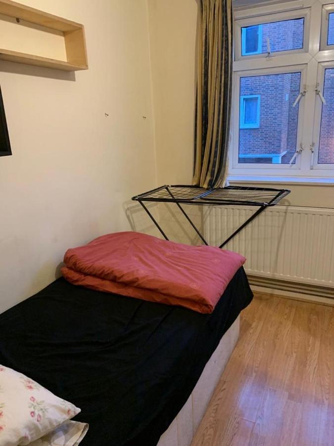 Arbnb Comfy Sleep Guest House Self Catering Private Bedrooms 60 Pound Per Night Per Person 런던 외부 사진